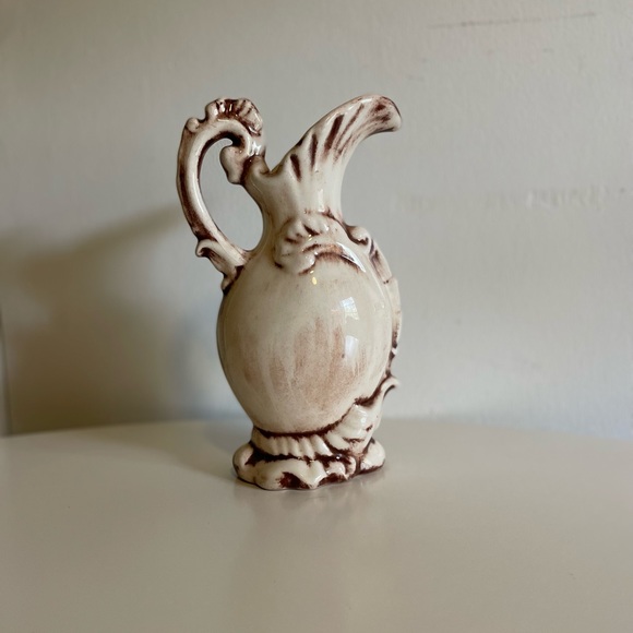 Courier and Ives Enesco The Homestead in Winter brown and white pottery pitcher - Picture 2 of 9